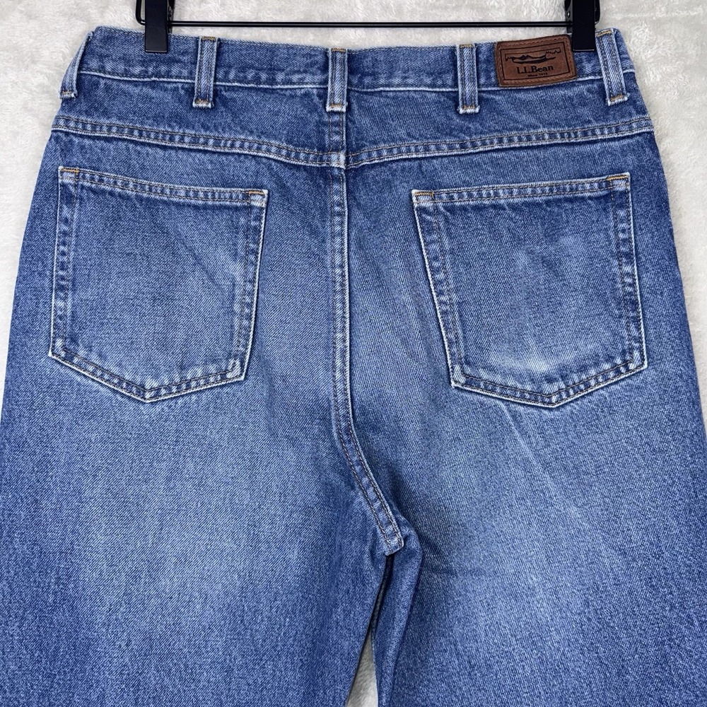 LL Bean Jeans Mens 32x31 Blue Classic Fit Denim Straight Leg 100% Cotton Pants - Picture 11 of 13